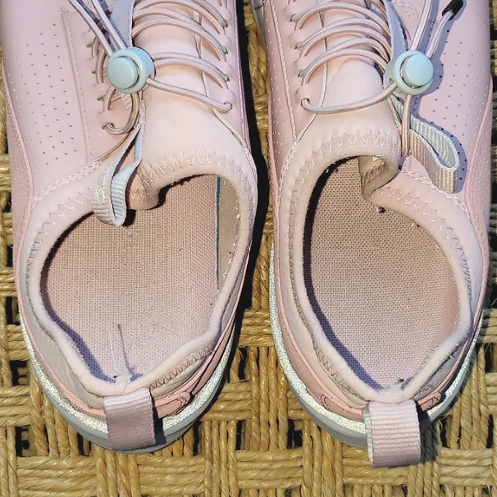 Clove Classic Shoe Size Women's 10.5 /Men's 9 - Picture 9 of 12
